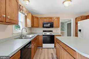 1240 Futurity Dr, York, PA 17404 - Photo 13