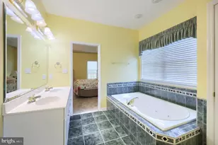 2246 Spangler Cir, York, PA 17406 - Photo 35