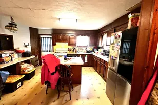 13 E Pennsylvania Ave, Yoe, PA 17313 - Photo 5