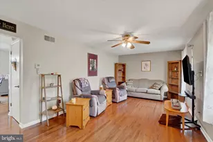 213 Lartry Dr, Red Lion, PA 17356 - Photo 3