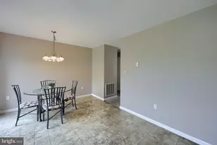 2833 Woodmont Dr, York, PA 17404 - Photo 13