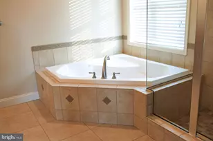936 Wetherburn Dr, York, PA 17404 - Photo 45
