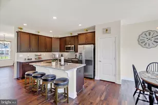 210 Granite Ln, Hanover, PA 17331 - Photo 7