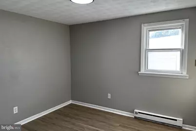 326 E Broadway, Red Lion, PA 17356 - Photo 7