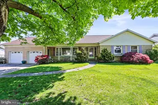 1445 Chapel Dr, York, PA 17404 - Photo 1