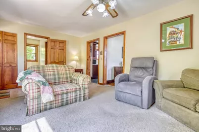 19 S Constitution Avenue, New Freedom, PA 17349 - Photo 33