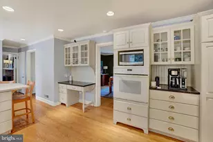 972 Somerset Ln, York, PA 17403 - Photo 9