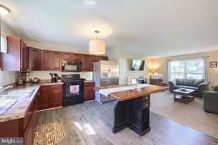 18 E High St, Yoe, PA 17313 - Photo 15