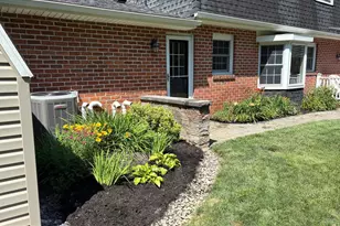 805 Cortleigh Dr, York, PA 17402 - Photo 5