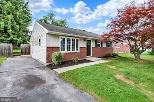 3837 Oakleigh Dr, York, PA 17402 - Photo 25