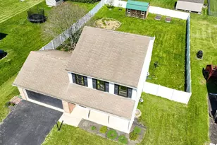 2070 Wyatt Cir, Dover, PA 17315 - Photo 5