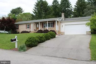 6 Barelyn Dr, New Freedom, PA 17349 - Photo 1