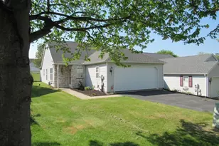 777 Blossom Hill Ln, Dallastown, PA 17313 - Photo 1