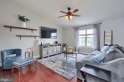 170 Overview Circle W, Red Lion, PA 17356 - Photo 5