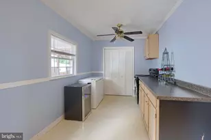 170 Overview Cir W, Red Lion, PA 17356 - Photo 31