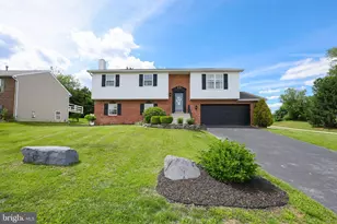 170 Overview Cir W, Red Lion, PA 17356 - Photo 59