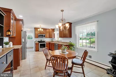 990 S Pleasant Avenue, Dallastown, PA 17313 - Photo 9