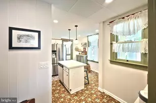 39 Cottage Ave, Glen Rock, PA 17327 - Photo 11