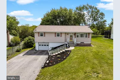135 Hemler Drive, Hanover, PA 17331 - Photo 3
