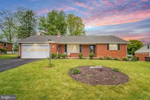 119 E Clearview Dr, Shrewsbury, PA 17361 - Photo 1