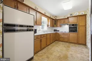1110 Lombard Rd, Red Lion, PA 17356 - Photo 17