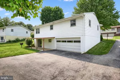 457 Holyoke Drive, York, PA 17402 - Photo 3