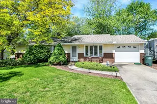 1405 Equestrian Dr, Dover, PA 17315 - Photo 1