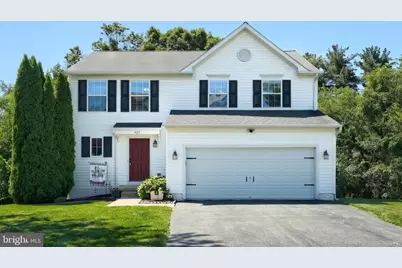 425 Lakeview Drive, Spring Grove, PA 17362 - Photo 1