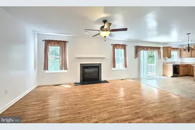 425 Lakeview Drive, Spring Grove, PA 17362 - Photo 17