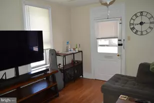 229 Locust St, Hanover, PA 17331 - Photo 9