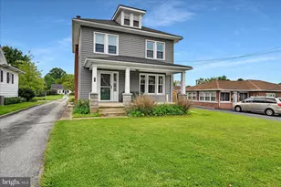 464 W Market St, Hellam, PA 17406 - Photo 3