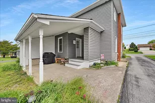 464 W Market St, Hellam, PA 17406 - Photo 29