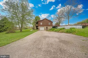 2635 Valley Rd, Seven Valleys, PA 17360 - Photo 55