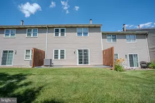 603 Bentwood Ln, York, PA 17408 - Photo 3