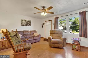 103 Edward St, Hanover, PA 17331 - Photo 3