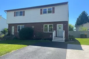 103 Edward St, Hanover, PA 17331 - Photo 1