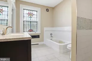 121 W Springettsbury Ave, York, PA 17403 - Photo 51