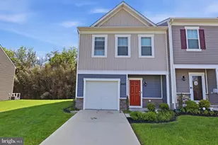 410 Maple Run Dr, York, PA 17404 - Photo 1