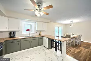 2090 Loman Dr, York, PA 17408 - Photo 23