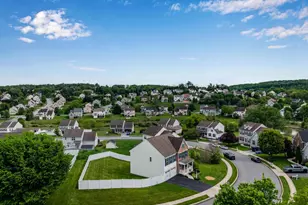 951 Kavanagh Cir, Red Lion, PA 17356 - Photo 5