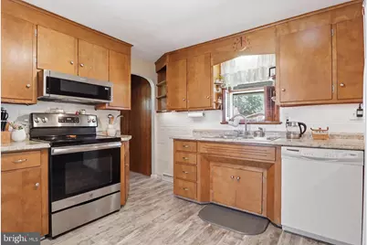 110 Fame Avenue, Hanover, PA 17331 - Photo 11