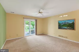 3014 Village Cir W, York, PA 17404 - Photo 15