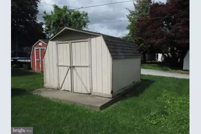 988 Midland Avenue, York, PA 17403 - Photo 3