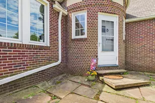 2266 Sunset Ln, York, PA 17408 - Photo 3