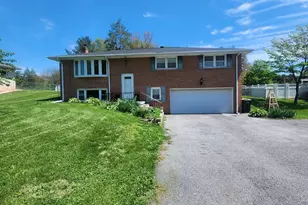 2029 Derry Rd, York, PA 17408 - Photo 1