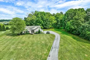 4192 Evergreen Rd, Felton, PA 17322 - Photo 1