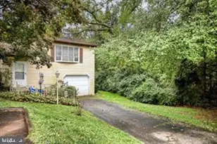 350 Juniper Dr, Etters, PA 17319 - Photo 1
