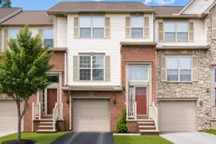95 Colonial Dr, Hanover, PA 17331 - Photo 1