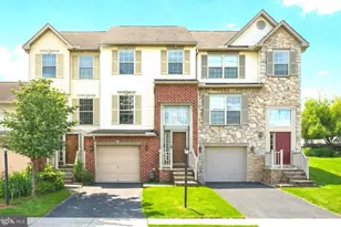 95 Colonial Dr, Hanover, PA 17331 - Photo 1