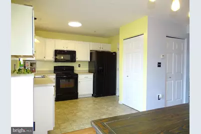 235 Fisher Drive, York, PA 17404 - Photo 7